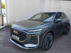 Cinzento Novo 2025 Audi Q3 Ambiente SUV | € 74.990