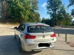 Cinzento Usado 2015 BMW 118 Citadino | € 13.850