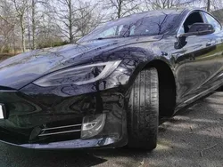 Preto Usado 2018 Tesla Model S Sedan | € 34.550 (Preço justo)