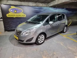 Cinza Usado 2011 Opel Meriva Enjoy Monovolume | € 5.750