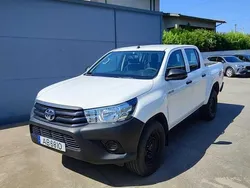 Branco Usado 2020 Toyota HiLux Pickup | € 35.000