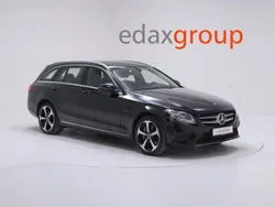 Preto Usado 2020 Mercedes C300 Avantgarde Sedan | € 28.990 (Preço justo)