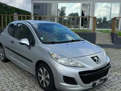Cinzento Usado 2009 Peugeot 207 CC Cabrios | € 5.500