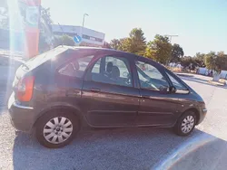 Usado 2005 Citroën Xsara Picasso Monovolume | € 1.800