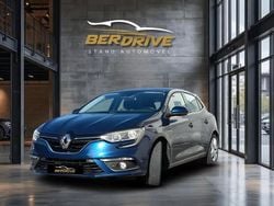 Azul escuro Usado 2017 Renault Mégane IV Intens Citadino | € 15.500 (Preço justo)