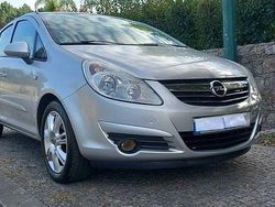 Usado 2007 Opel Corsa Cosmo Sedan | € 4.600 (Preço justo)