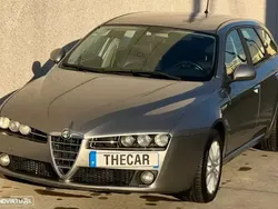Cinzento Usado 2010 Alfa Romeo 159 Distinctive Carrinha | € 9.999 (Preço justo)