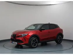 Vermelho Usado 2024 Alfa Romeo Junior SUV | € 42.300