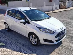 Branco Usado 2015 Ford Fiesta Citadino | € 9.700 (Preço justo)