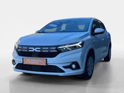 Branco Usado 2023 Dacia Sandero Expression Citadino | € 15.250 (Bom preço)