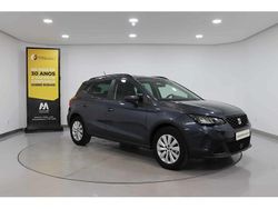 Cinzento Usado 2023 Seat Arona SUV | € 20.080 (Preço justo)
