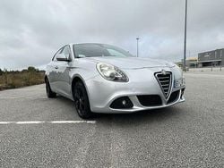Usado 2011 Alfa Romeo Giulietta Sedan | € 4.500 (Bom preço)
