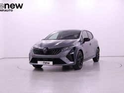 Cinzento Usado 2024 Renault Clio V RS Line | € 22.990 (Caro)