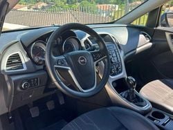 Usado 2012 Opel Astra Eco Sedan | € 5.000