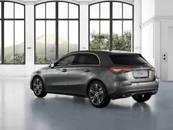 Cinzento Novo 2025 Mercedes A200 Citadino | € 47.525 (Preço elevado)
