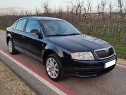 Usado 2007 Skoda Superb Sedan | € 4.500