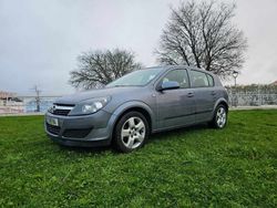 Cinzento Usado 2005 Opel Astra Citadino | € 3.990 (Preço justo)