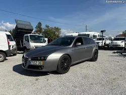 Cinza Usado 2007 Alfa Romeo 159 Carrinha | € 5.900