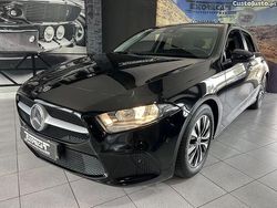 Preto Usado 2020 Mercedes A180 Business Citadino | € 23.600 (Preço justo)