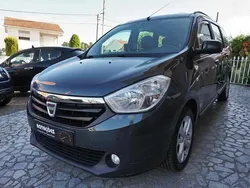 Cinzento Usado 2013 Dacia Lodgy Monovolume | € 8.250 (Caro)