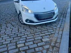 Usado 2017 Peugeot 208 Style Citadino | € 12.000 (Preço elevado)