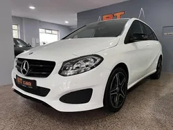 Branco Usado 2019 Mercedes B220 AMG line Monovolume | € 20.900