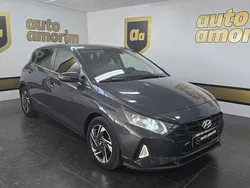 Cinza Usado 2022 Hyundai i20 Comfort | € 15.680 (Preço justo)