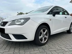 Branco Usado 2014 Seat Ibiza SC Citadino | € 8.250 (Preço elevado)