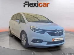 Branco Usado 2018 Opel Zafira Dynamic Monovolume | € 15.890 (Preço justo)