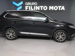 Preto Usado 2018 Mitsubishi Outlander Intense SUV | € 21.990 (Preço justo)