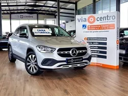 Cinza Usado 2021 Mercedes GLA180 Business SUV | € 36.250 (Preço justo)
