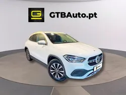 Branco Usado 2022 Mercedes GLA250 Style SUV | € 35.900