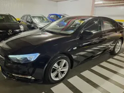 Preto Usado 2019 Opel Insignia Dynamic Citadino | € 12.980 (Preço justo)