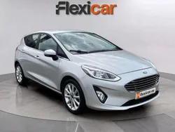 Cinza Usado 2018 Ford Fiesta Titanium Citadino | € 10.790 (Preço justo)