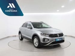 Cinzento Usado 2024 VW T-Roc SUV | € 25.580 (Preço elevado)