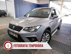 Cinza Usado 2019 Seat Arona Style SUV | € 15.790 (Preço justo)