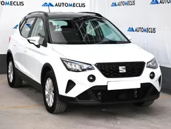 Branco Usado 2022 Seat Arona Style SUV | € 14.850 (Bom preço)