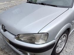 Usado 2002 Peugeot 106 Quiksilver Citadino | € 2.250