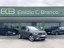 Cinzento Usado 2024 VW T-Cross SUV | € 21.990 (Preço justo)