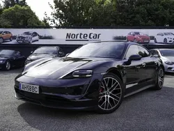 Preto Usado 2021 Porsche Taycan Sedan | € 65.890 (Bom preço)