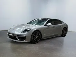 Cinzento Usado 2023 Porsche Panamera Sedan | € 131.990