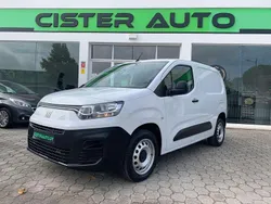 Branco Usado 2023 Fiat Doblò Monovolume | € 18.450 (Preço justo)