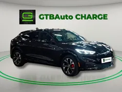 Preto Usado 2023 Ford Mustang Mach-E SUV | € 38.999 (Preço justo)