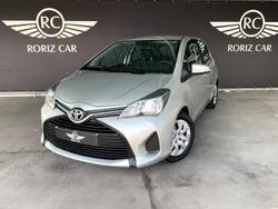 Cinza Usado 2014 Toyota Yaris Comfort Citadino | € 9.990 (Preço justo)