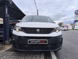 Branco Usado 2018 Peugeot Partner Van | € 13.500 (Preço justo)
