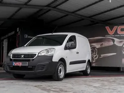 Branco Usado 2017 Peugeot Partner Monovolume | € 11.990 (Preço justo)