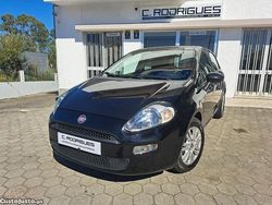 Preto Usado 2015 Fiat Punto Easy Citadino | € 6.290 (Preço justo)