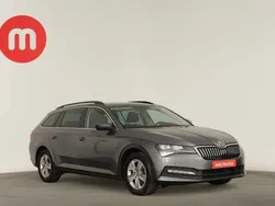 Cinzento Usado 2023 Skoda Superb | € 30.499 (Preço justo)