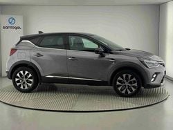 Cinzento Usado 2024 Renault Captur Techno SUV | € 21.990 (Preço justo)