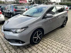 Cinza Usado 2018 Toyota Auris Hybrid | € 17.990
